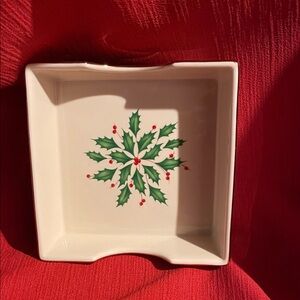 Lenox Napkin Holder with Holly Design